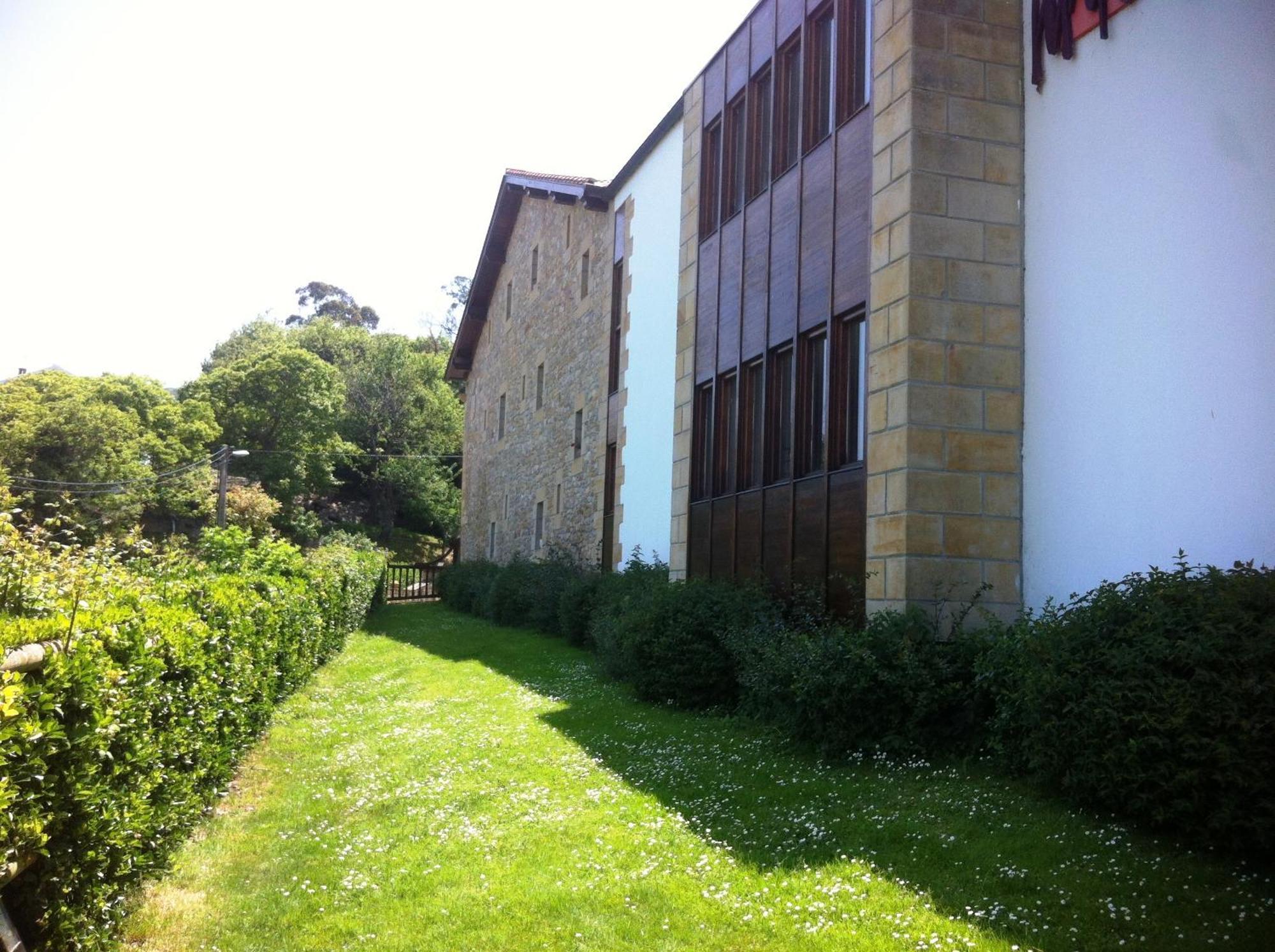 Posada Mar De Santillana Ubiarco Exterior photo